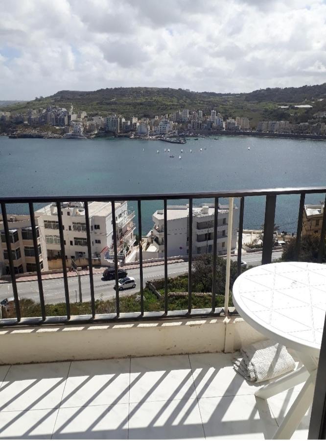 Private Room In Wonderful Sea View Apartment St. Paul's Bay Exterior foto
